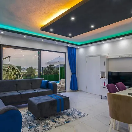 Hotel Elmas Yesilkoey 4*