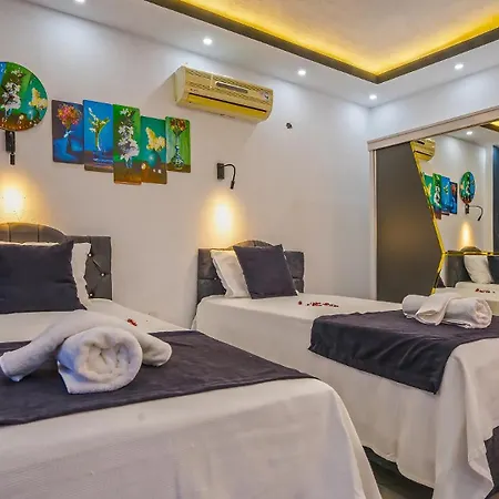 Elmas Yesilkoey 4*