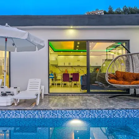 Elmas Yesilkoey Hotel 4*